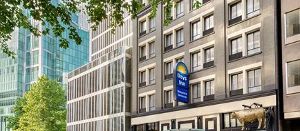 Days Inn Vancouver Downtown Exterior