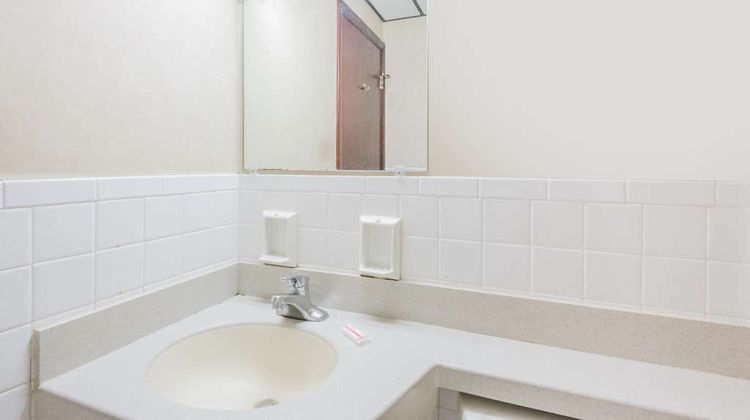 Days Inn by Wyndham Pittsburgh Room