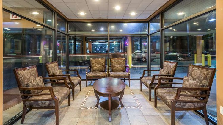 Days Inn by Wyndham Pittsburgh Lobby