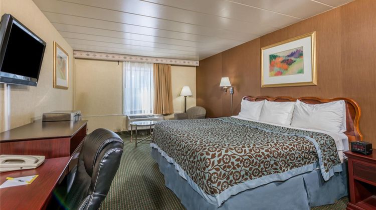 Days Inn by Wyndham Pittsburgh Room