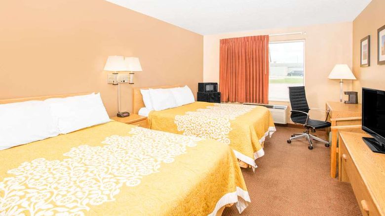 <b>Days Inn Worthington Room</b>. Images powered by <a href="https://iceportal.shijigroup.com/" title="IcePortal" target="_blank">IcePortal</a>.