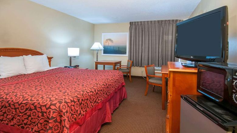 <b>Days Inn Pauls Valley Room</b>. Images powered by <a href="https://iceportal.shijigroup.com/" title="IcePortal" target="_blank">IcePortal</a>.