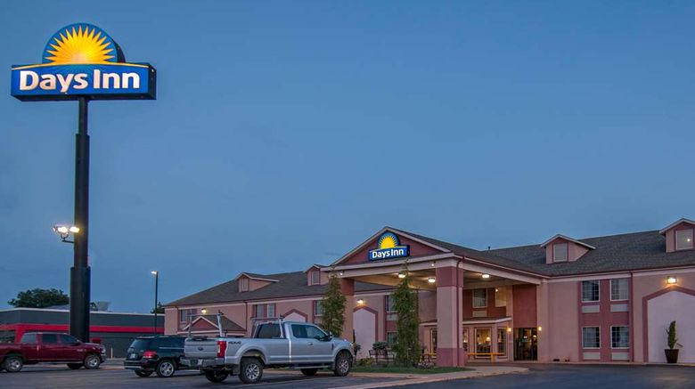 <b>Days Inn Pauls Valley Exterior</b>. Images powered by <a href="https://iceportal.shijigroup.com/" title="IcePortal" target="_blank">IcePortal</a>.