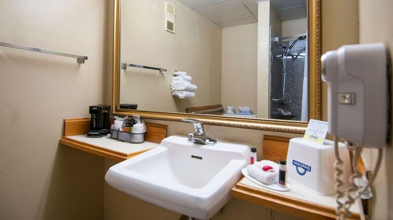 <b>Days Inn Pauls Valley Room</b>. Images powered by <a href="https://iceportal.shijigroup.com/" title="IcePortal" target="_blank">IcePortal</a>.