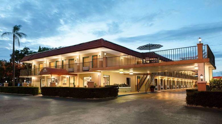 <b>Days Inn Clearwater/Central Exterior</b>. Images powered by <a href="https://iceportal.shijigroup.com/" title="IcePortal" target="_blank">IcePortal</a>.