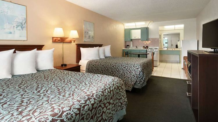 Days Inn Clearwater/Central Room
