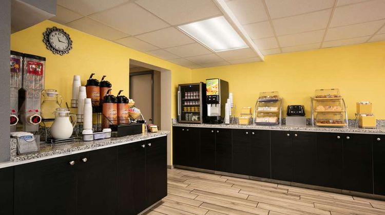 Days Inn Clearwater/Central Restaurant