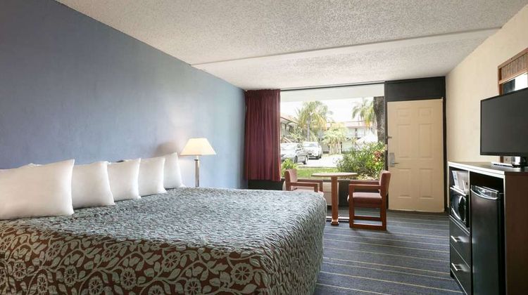 Days Inn Clearwater/Central Room