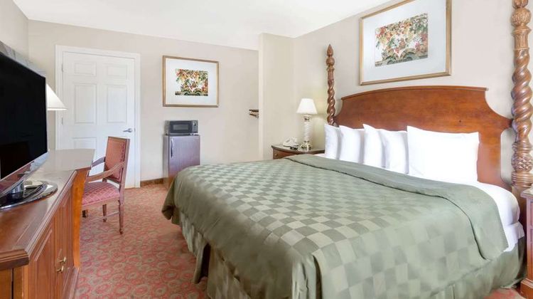 Days Inn Kingman East Room