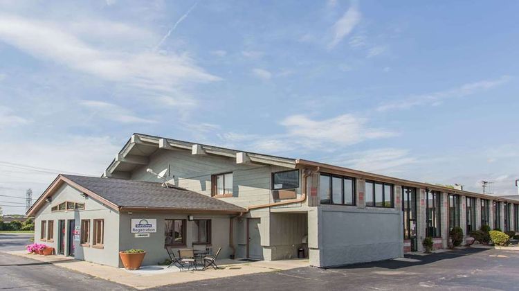 Days Inn West Allis/Milwaukee Exterior