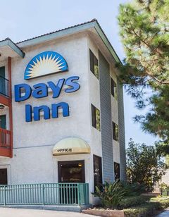 Days Inn by Wyndham Anaheim West