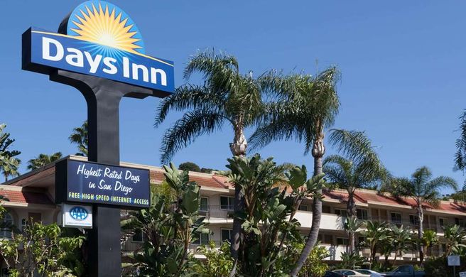 Days Inn San Diego/Circle Near Seaworld Exterior