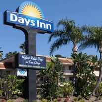 Days Inn San Diego/Circle Near Seaworld
