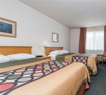 Super 8 Sheldon Room