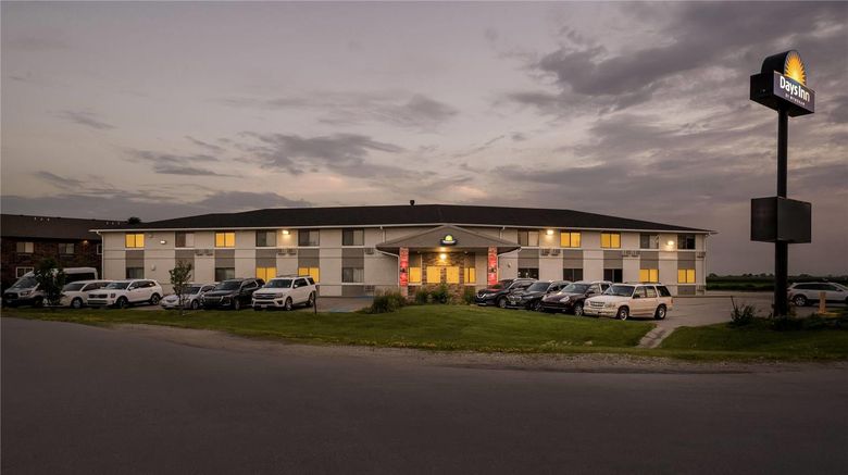 <b>Days Inn York Exterior</b>. Images powered by <a href="https://iceportal.shijigroup.com/" title="IcePortal" target="_blank">IcePortal</a>.