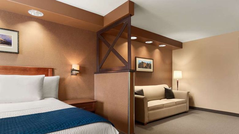 <b>Days Inn & Suites Brandon Suite</b>. Images powered by <a href="https://iceportal.shijigroup.com/" title="IcePortal" target="_blank">IcePortal</a>.