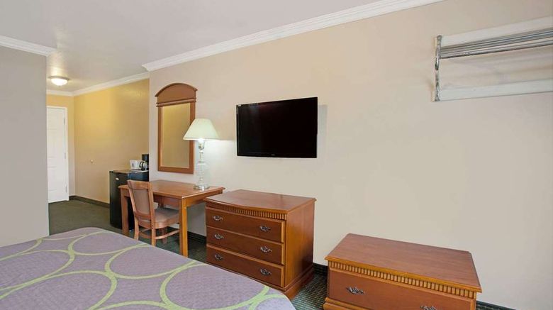 <b>Super 8 Hollywood/LA Area Room</b>. Images powered by <a href="https://iceportal.shijigroup.com/" title="IcePortal" target="_blank">IcePortal</a>.