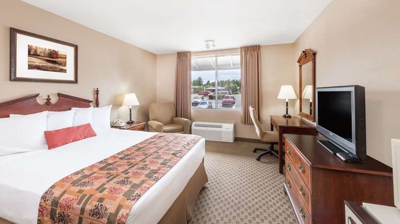 <b>Days Inn by Wyndham Show Low Room</b>. Images powered by <a href="https://iceportal.shijigroup.com/" title="IcePortal" target="_blank">IcePortal</a>.