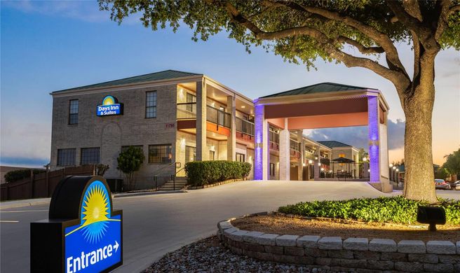 Days Inn San Antonio Northwest Exterior