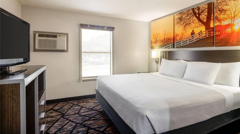 <b>Days Inn San Antonio Northwest Suite</b>. Images powered by <a href="https://iceportal.shijigroup.com/" title="IcePortal" target="_blank">IcePortal</a>.