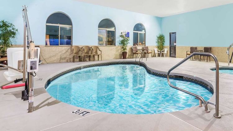 Days Inn Pueblo Pool