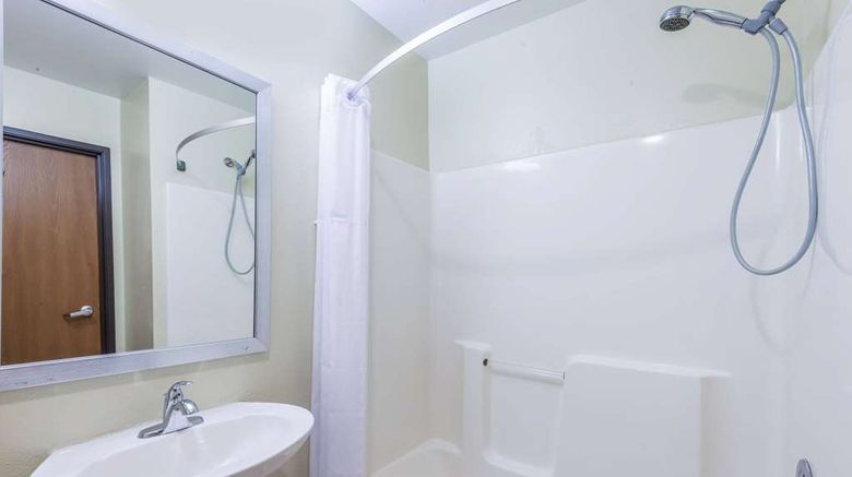 <b>Days Inn Pueblo Room</b>. Images powered by <a href="https://iceportal.shijigroup.com/" title="IcePortal" target="_blank">IcePortal</a>.