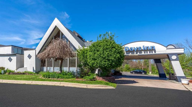 <b>Days Inn Ann Arbor Exterior</b>. Images powered by <a href="https://iceportal.shijigroup.com/" title="IcePortal" target="_blank">IcePortal</a>.