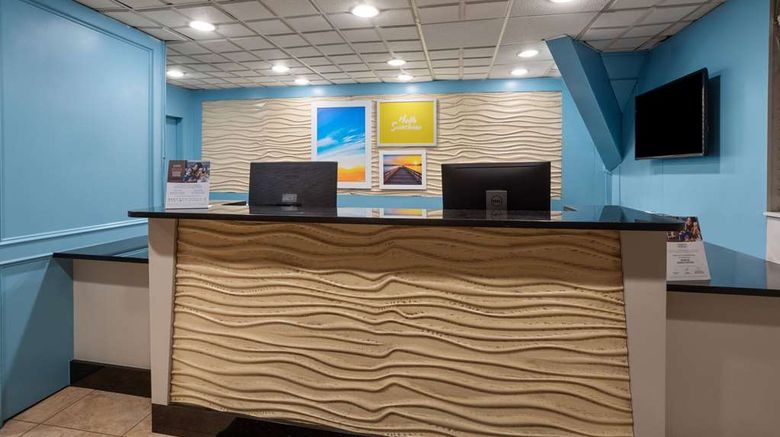 <b>Days Inn Ann Arbor Lobby</b>. Images powered by <a href="https://iceportal.shijigroup.com/" title="IcePortal" target="_blank">IcePortal</a>.