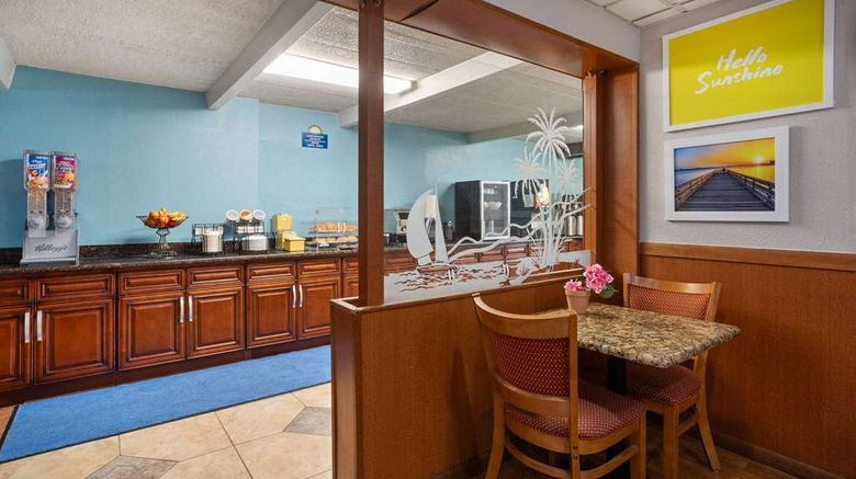 <b>Days Inn Ann Arbor Restaurant</b>. Images powered by <a href="https://iceportal.shijigroup.com/" title="IcePortal" target="_blank">IcePortal</a>.