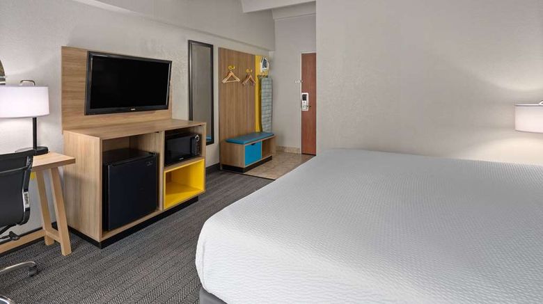 <b>Days Inn Ann Arbor Room</b>. Images powered by <a href="https://iceportal.shijigroup.com/" title="IcePortal" target="_blank">IcePortal</a>.