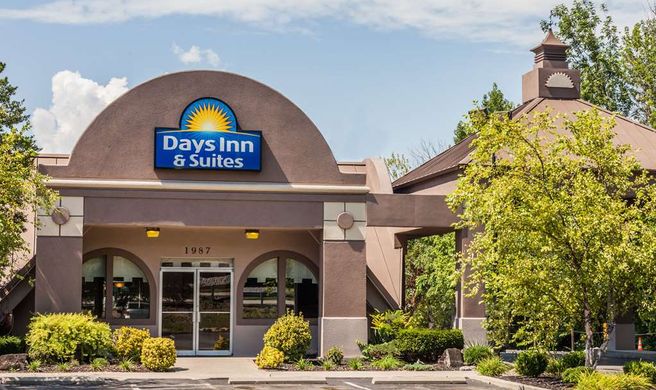 Days Inn & Suites Lexington Exterior