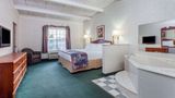 Days Inn & Suites Lexington Suite