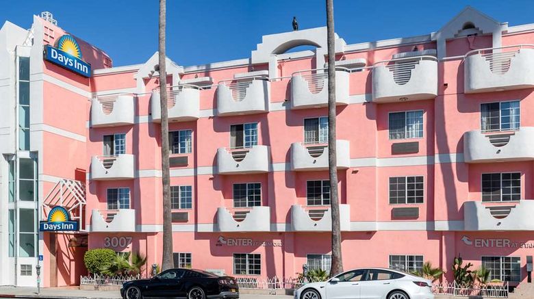 <b>Days Inn Santa Monica Los Angeles Exterior</b>. Images powered by <a href="https://iceportal.shijigroup.com/" title="IcePortal" target="_blank">IcePortal</a>.