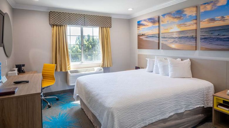 <b>Days Inn Santa Monica Los Angeles Room</b>. Images powered by <a href="https://iceportal.shijigroup.com/" title="IcePortal" target="_blank">IcePortal</a>.