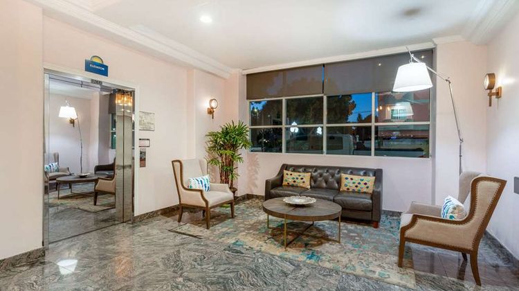 Days Inn Santa Monica Los Angeles Lobby