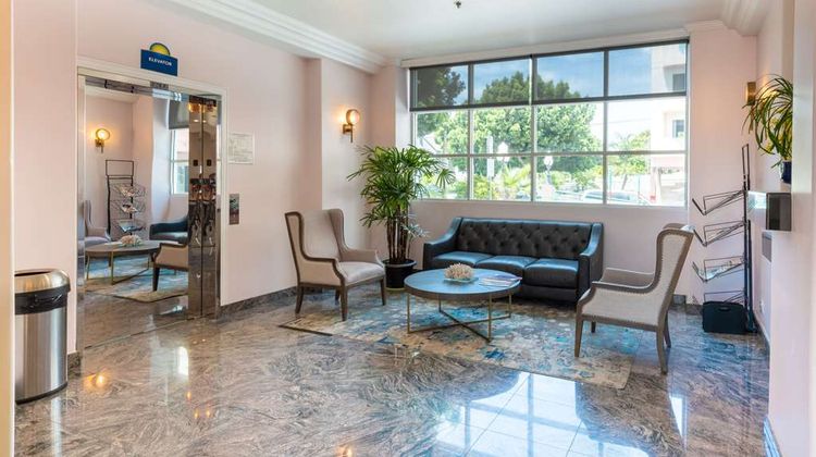 Days Inn Santa Monica Los Angeles Lobby