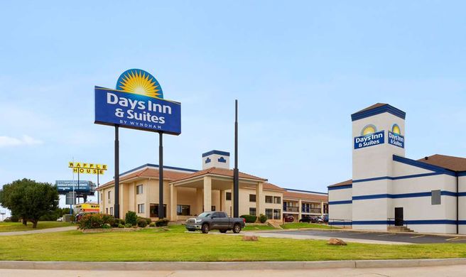Days Inn Oklahoma City Exterior