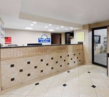 Days Inn Oklahoma City Lobby