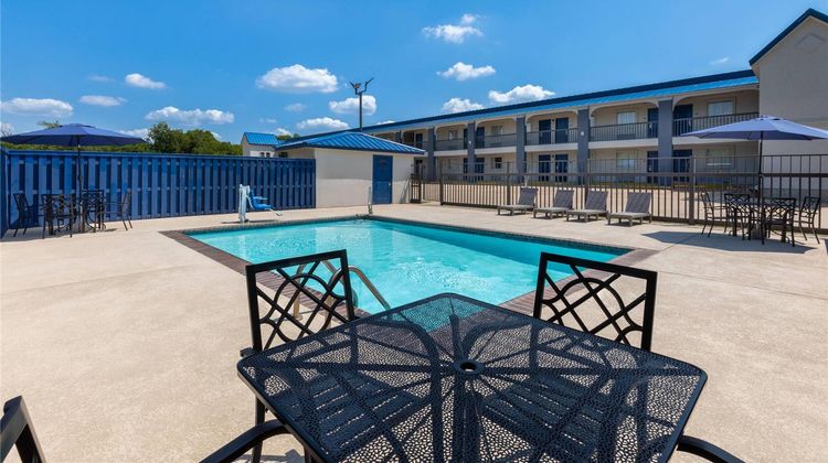 Days Inn Temple Pool