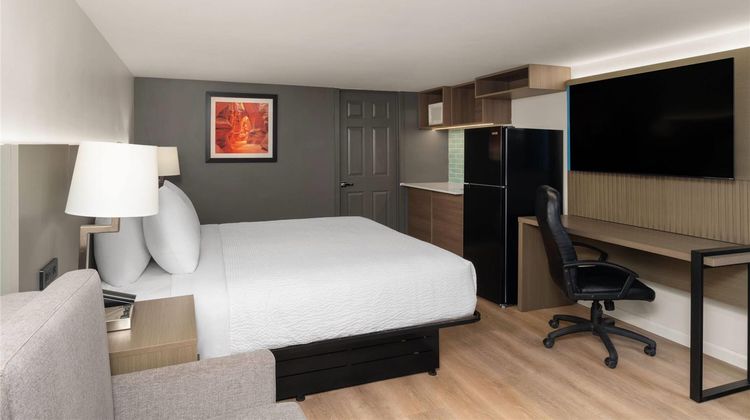 Baymont by Wyndham Rock Springs Suite