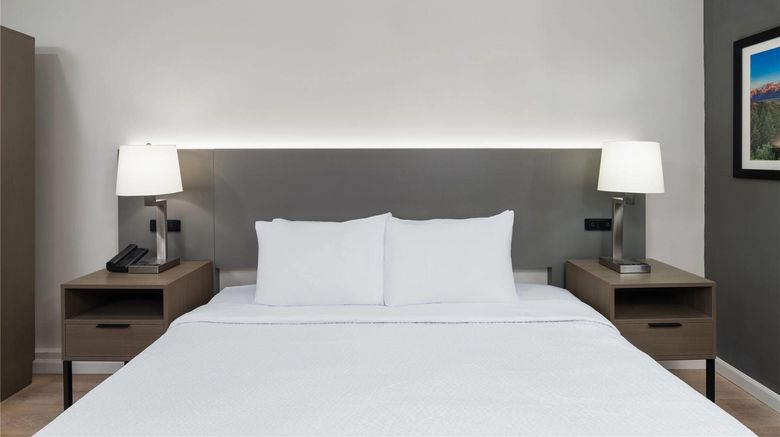 <b>Baymont by Wyndham Rock Springs Room</b>. Images powered by <a href="https://iceportal.shijigroup.com/" title="IcePortal" target="_blank">IcePortal</a>.