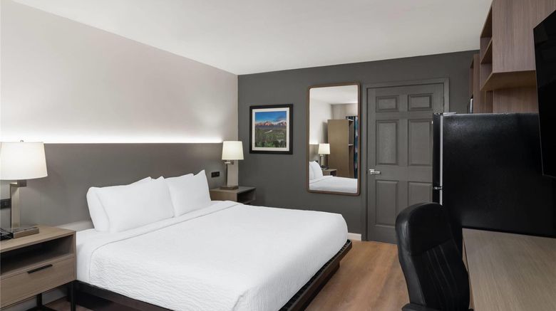 <b>Baymont by Wyndham Rock Springs Room</b>. Images powered by <a href="https://iceportal.shijigroup.com/" title="IcePortal" target="_blank">IcePortal</a>.