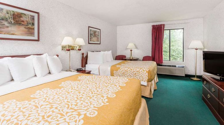 <b>Days Inn Battlefield Rd/Hwy 65 Room</b>. Images powered by <a href="https://iceportal.shijigroup.com/" title="IcePortal" target="_blank">IcePortal</a>.