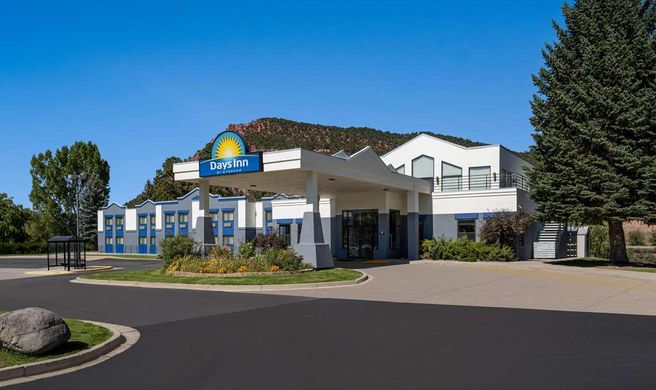 Days Inn Carbondale Exterior