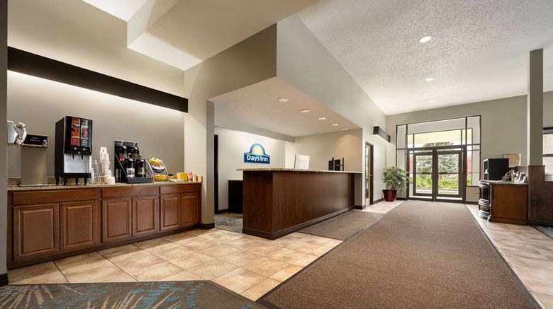 <b>Days Inn Carbondale Lobby</b>. Images powered by <a href="https://iceportal.shijigroup.com/" title="IcePortal" target="_blank">IcePortal</a>.