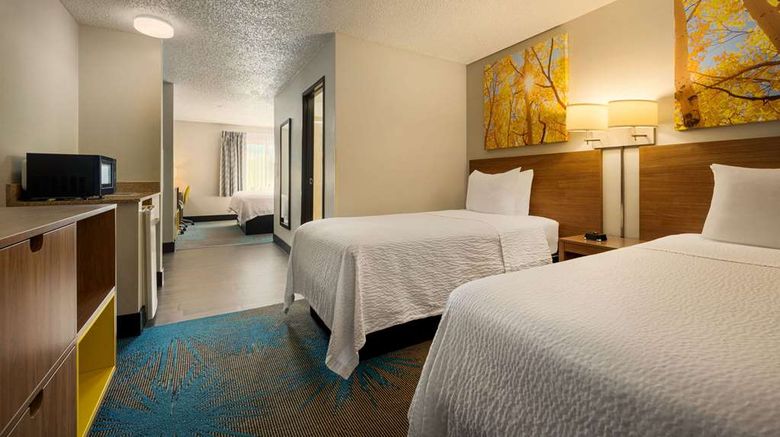 <b>Days Inn Carbondale Suite</b>. Images powered by <a href="https://iceportal.shijigroup.com/" title="IcePortal" target="_blank">IcePortal</a>.