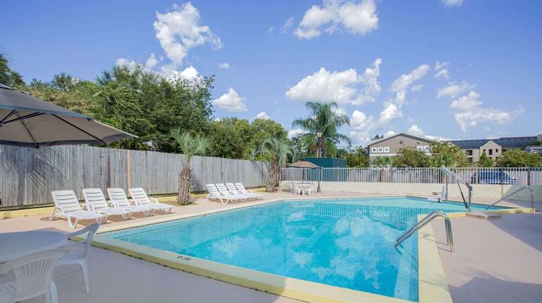 <b>Days Inn Tallahassee University Center Pool</b>. Images powered by <a href="https://iceportal.shijigroup.com/" title="IcePortal" target="_blank">IcePortal</a>.