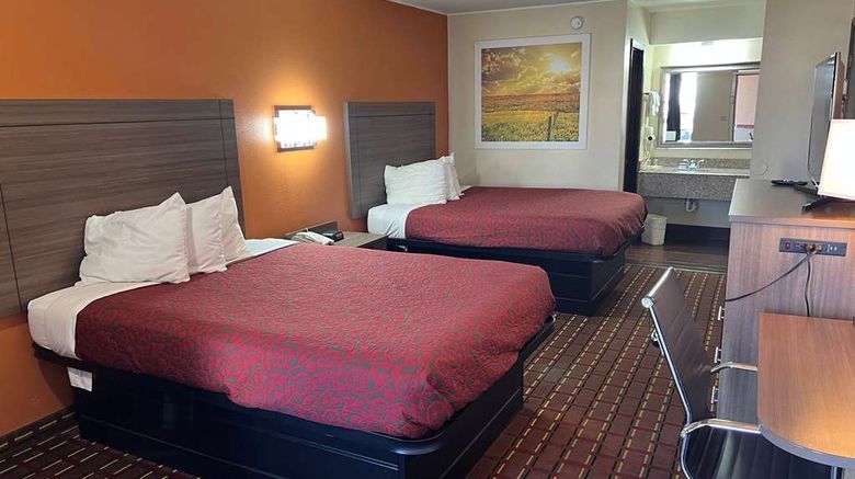 <b>Days Inn El Reno Room</b>. Images powered by <a href="https://iceportal.shijigroup.com/" title="IcePortal" target="_blank">IcePortal</a>.
