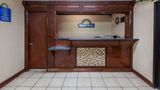 <b>Days Inn El Reno Lobby</b>. Images powered by <a href="https://iceportal.shijigroup.com/" title="IcePortal" target="_blank">IcePortal</a>.