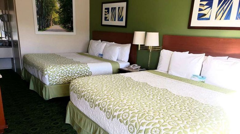 <b>Days Inn Westley Room</b>. Images powered by <a href="https://iceportal.shijigroup.com/" title="IcePortal" target="_blank">IcePortal</a>.
